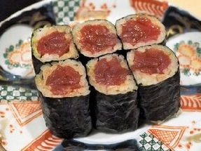 Tuna roll (Tekka maki)