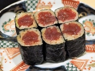 Tuna roll (Tekka maki)